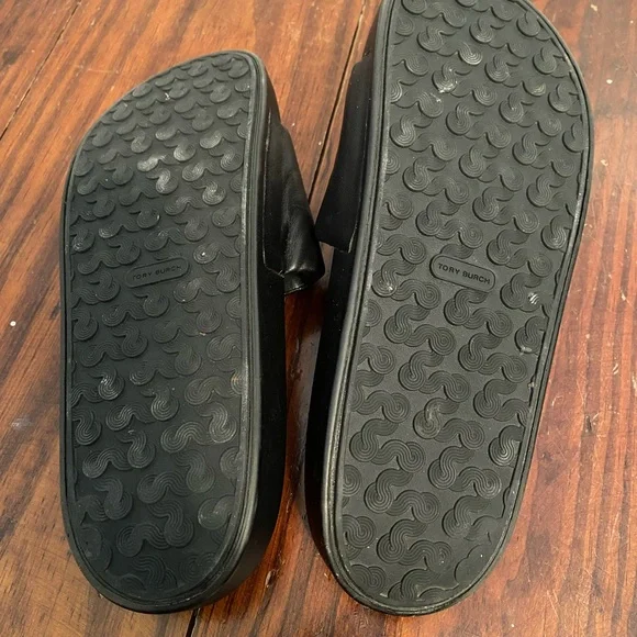 Tory Burch Lina Black Leather Slides in size 7 - Picture 3 of 3